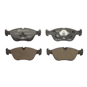 VOLVO ALKATRÉSZ : 31341243 - Fékbetét készlet első, kerámia bevonatos - (280 mm,302mm)