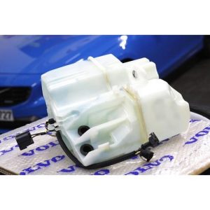 VOLVO ALKATRÉSZ : 30649920,9178881 - Szélvédőmosó tartály (-2004)